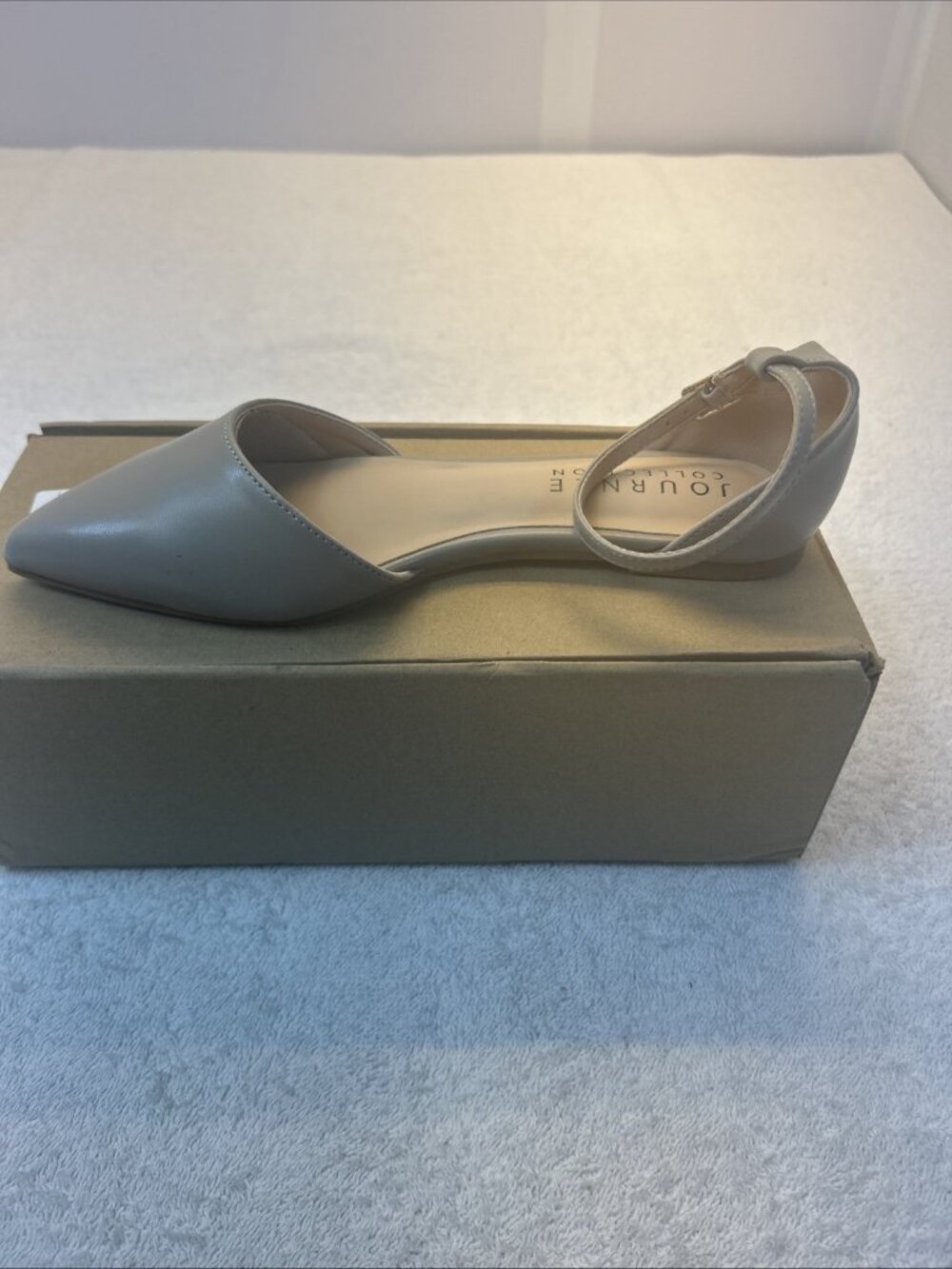 Journee Collection Reba Pointed Toe Ankle Strap Flats Size US 7M Taupe/grey